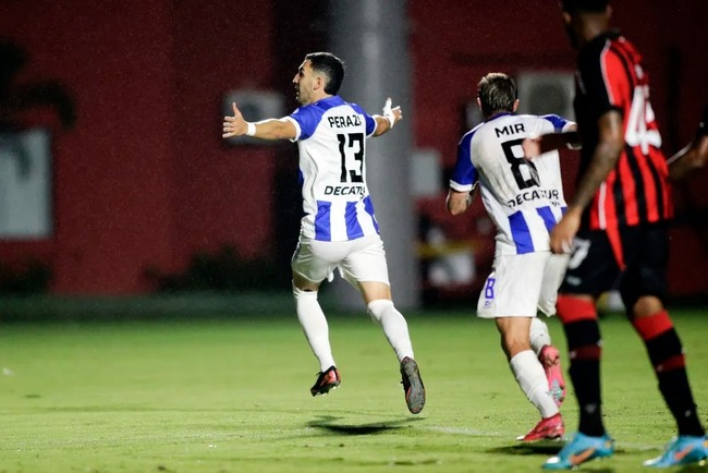 Màn chạm trán khó đoán giữa Cerro Largo vs Plaza Colonia